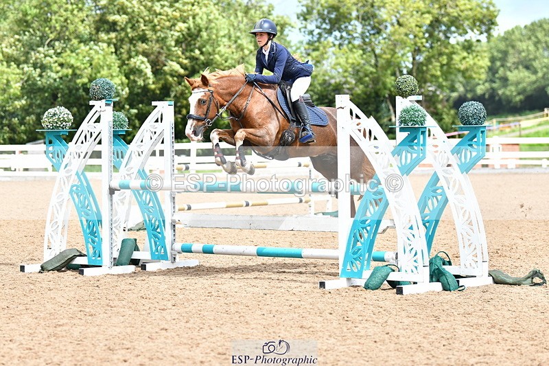 230819A-121432-00486 - Cls 25 Pony Newcomers & 1m Open