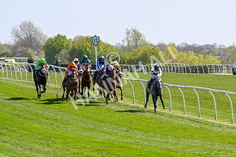 220426-Race 2-Naanas Shadow-0096 - Race 2