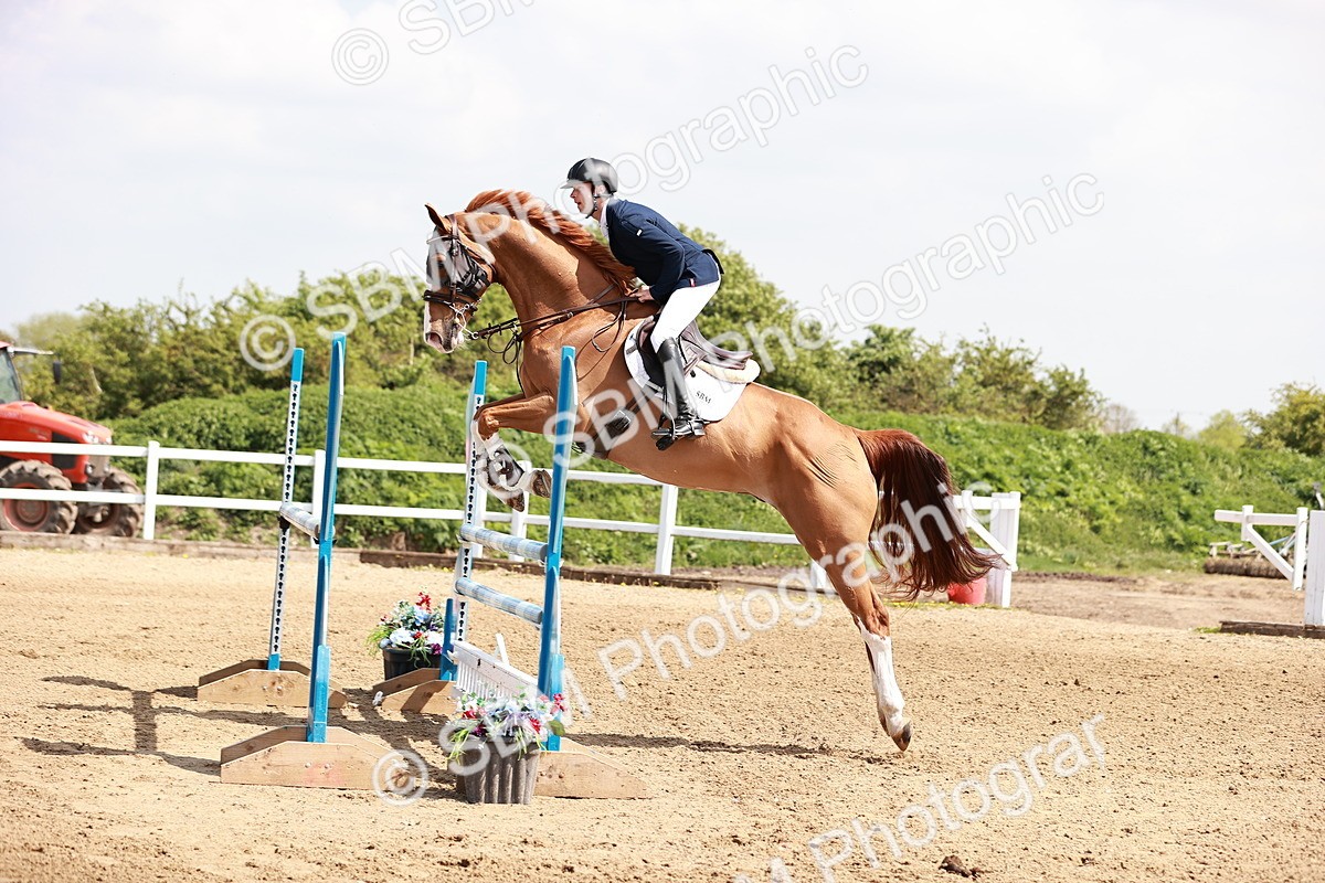  - Class 24 - Senior Newcomers - 1.10m