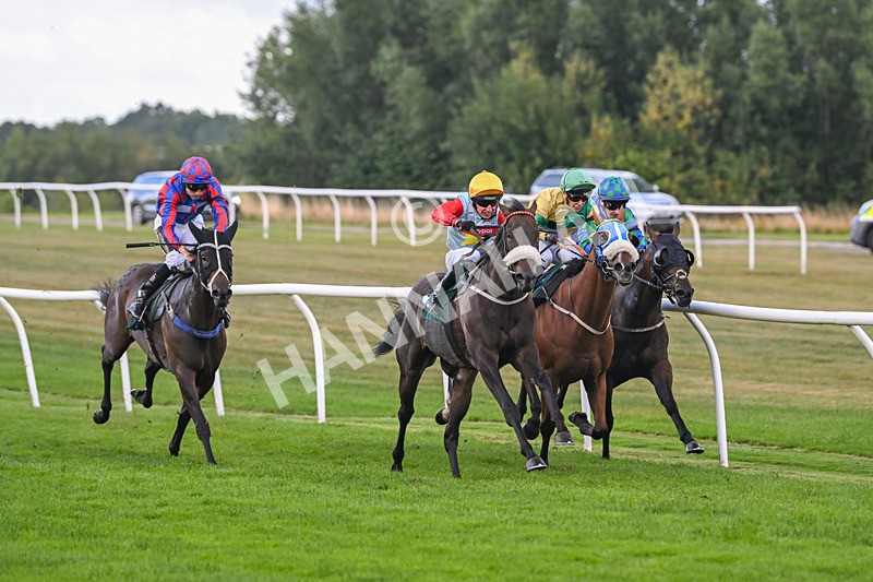 270825-Race 6-Filey Beach-6778 - Race 6