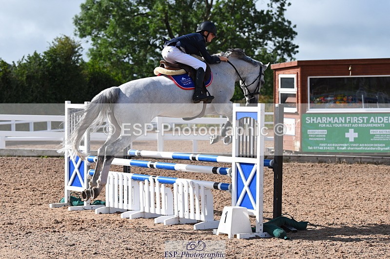 230715A-091200-00023 - Cls 10 Children on Horses 95cm