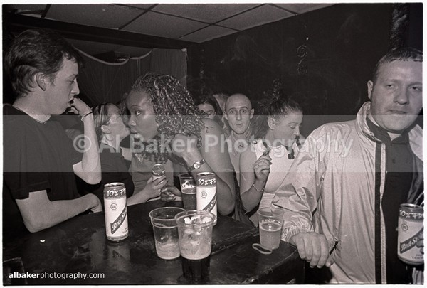 18 - Friends-&-Family @ the-roadhouse 14.04.01