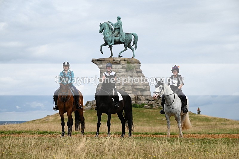 DSC_5976 - Time at Statue 12:17 to 12:44