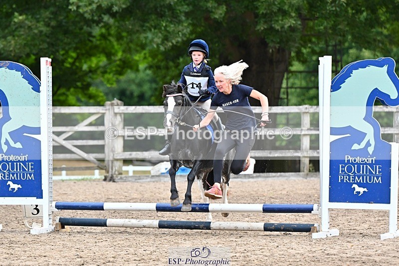 250820A-083154-00135 - Round 1, Start to 9am Break