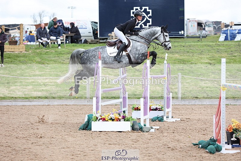 240419A-122210-07190 - Cls 6, 2 Star Medium Tour 1.35m