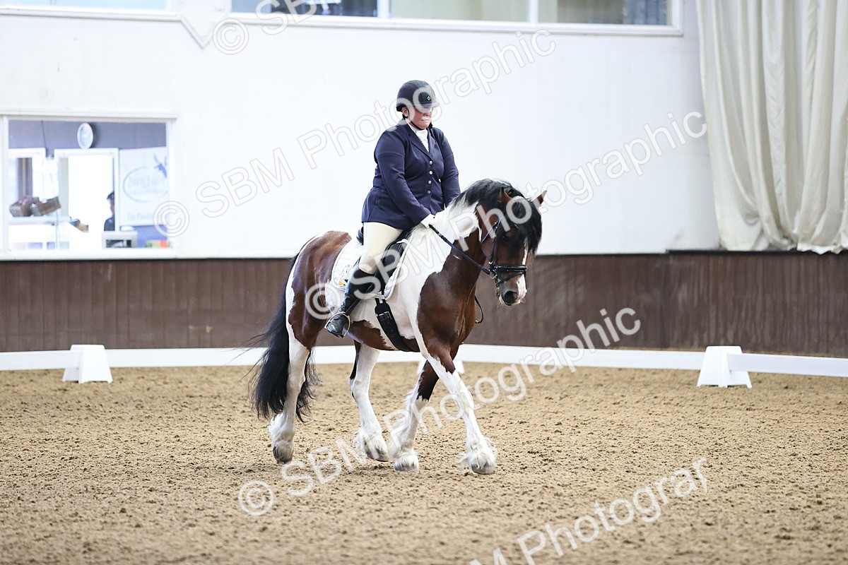 SBM_000471 - Novice 4 Warm Up