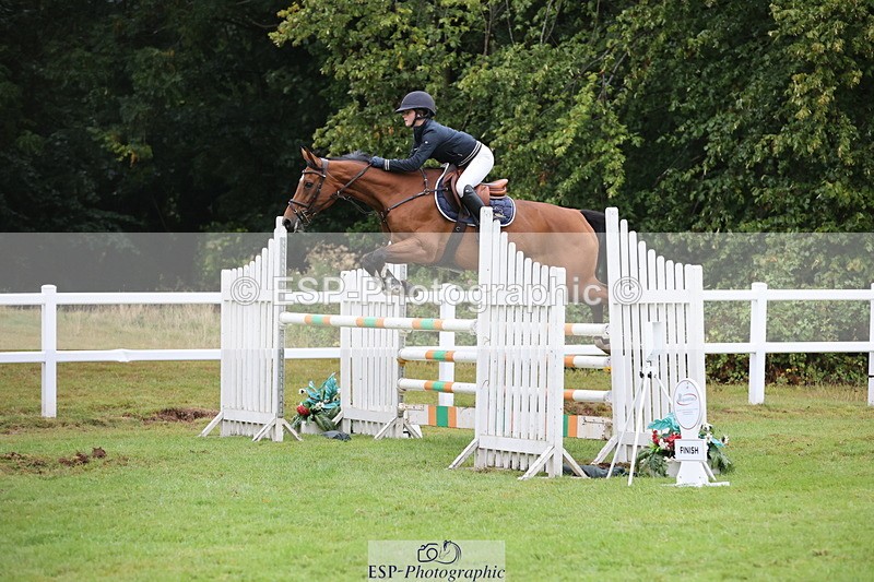 250830A-145611-07148 - Cls 16 Snr Newcomers and 1.10m Open