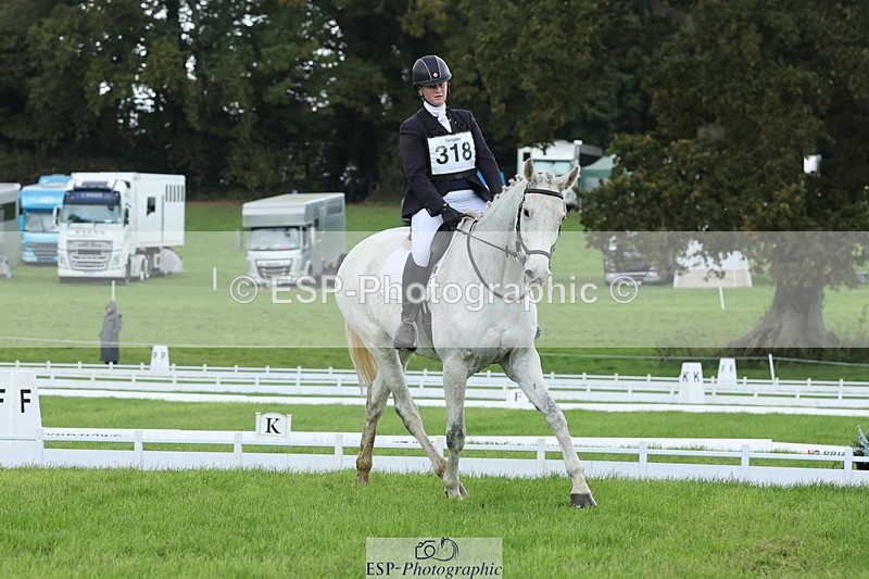 251023A-115650-03448 - D-318-Caroline.Allan