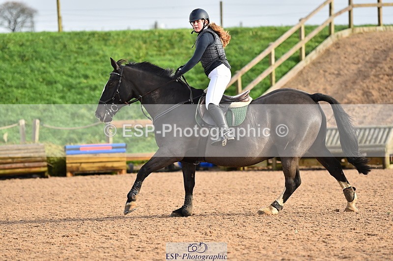 231118A-111726-01233 - Cls 20+21 Club and Schools 80cm