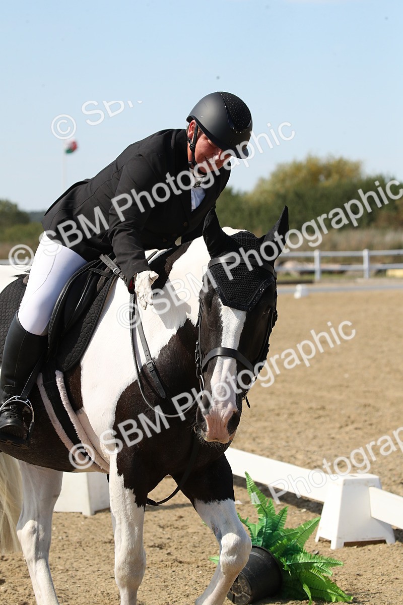 SBM_005873 - Class 11 - Novice 5 - 13.19-14.22