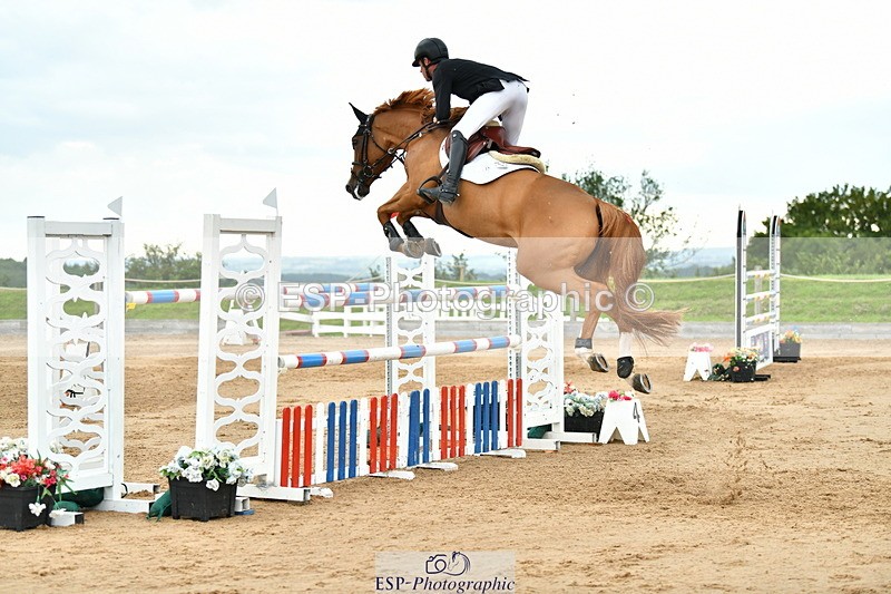 230720A-161016-04208 - Cls 9, 2 Star Big 1.40m Start to break