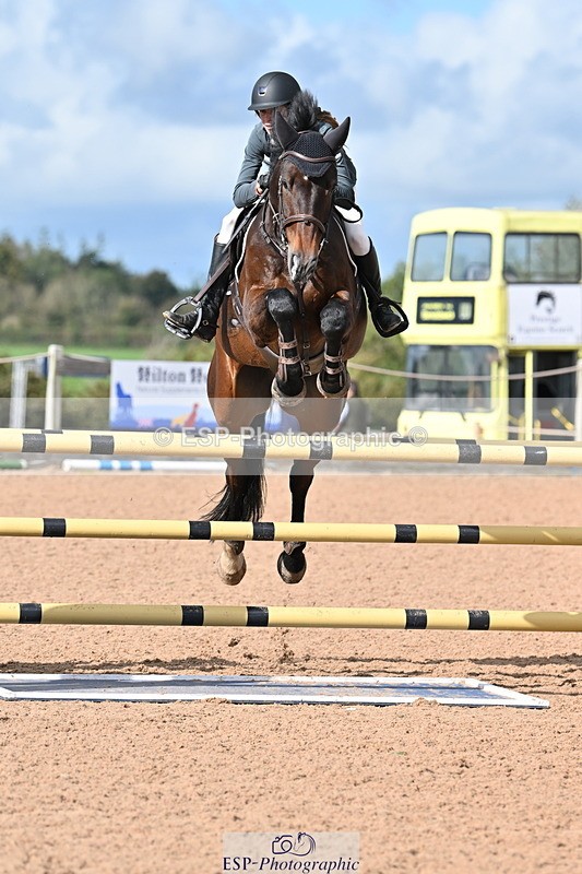 231014A-124622-04664 - Cls 19 1.15m Members Cup