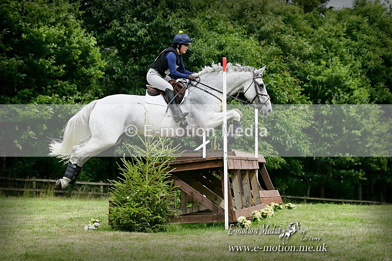 BE 010821 1106a - Equestrian