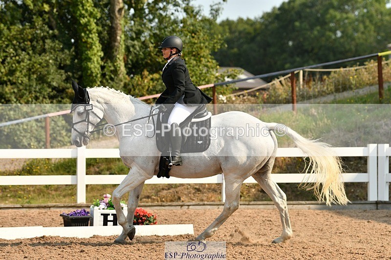 250817-095412-07658 - 179-Kate.WilliamsGhyllwood.April.Moment