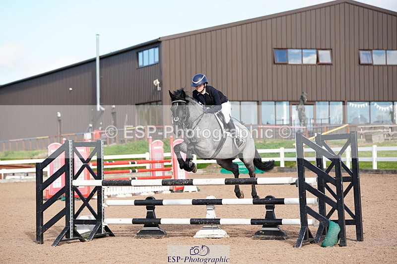 241027A-123850-02716 - SUN Cls 7 Pony Foxhunter and 1.10m Open