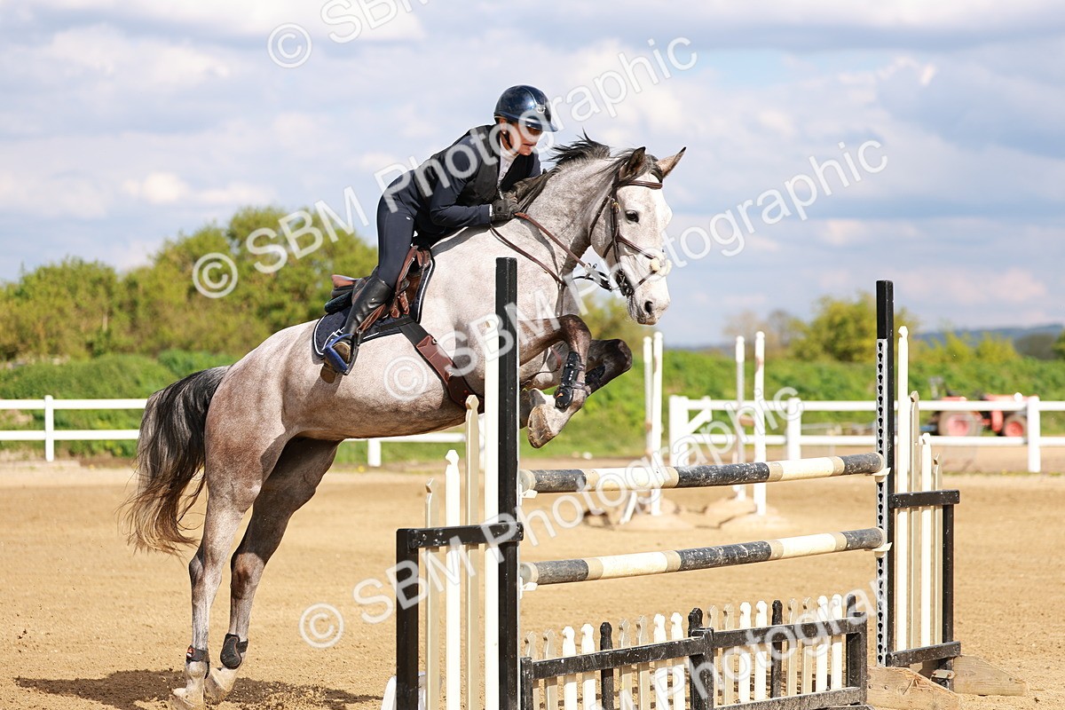 SBM_002381 - Class 5 - Senior Foxhunter - 1.20m