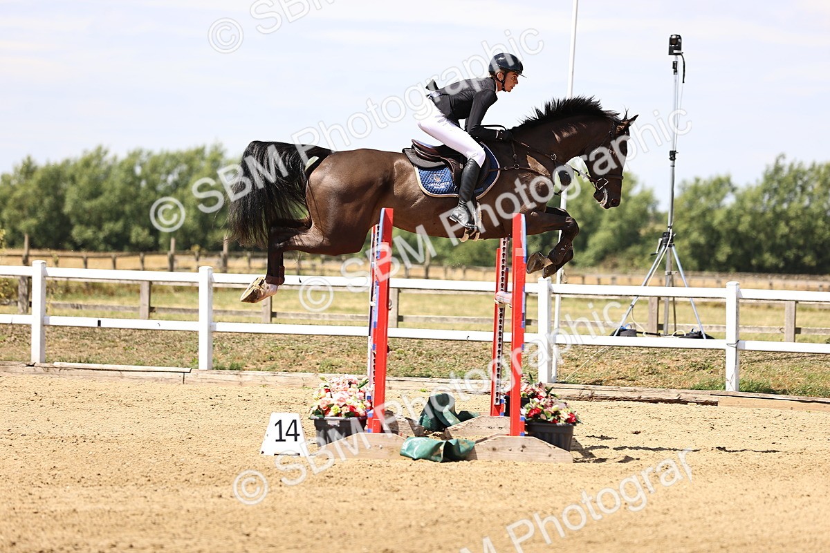 SBM_010177 - Class 9 - Senior Foxhunter - 1.20m Open