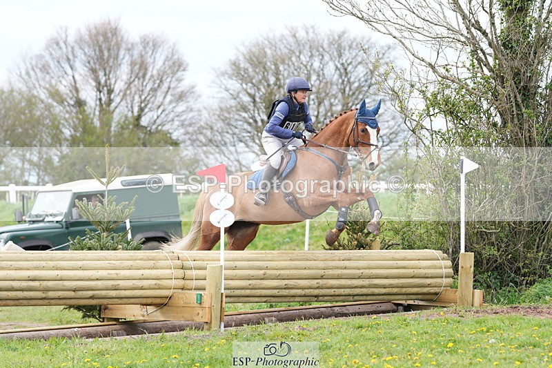 250419-152720-12448 - 616-Julie.Milkins-R-GIUPETTE.DI.NALA