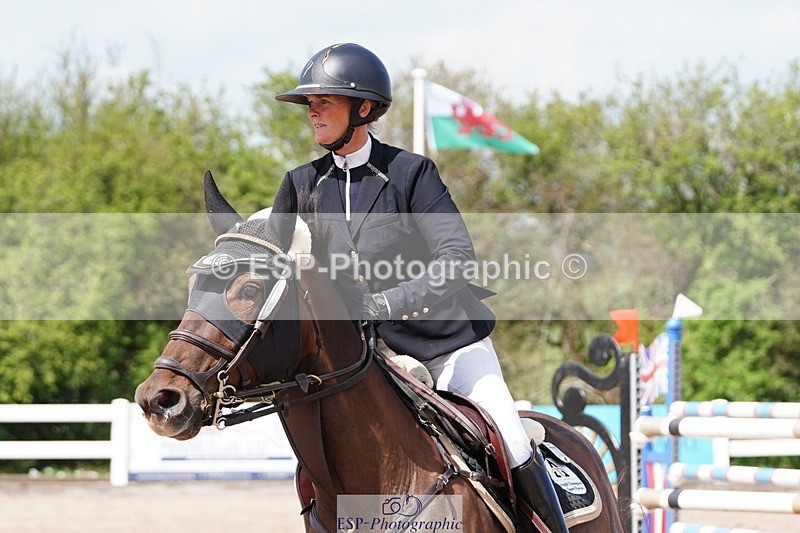 250427-115646-16309 - Cls 4 - 2 Star Small Tour