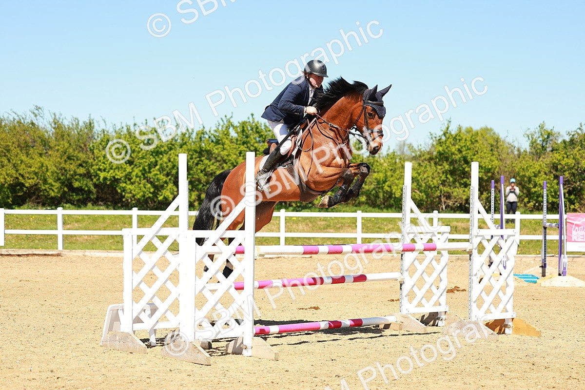 SBM_001442 - Class 4 - Senior Newcomers 1.10m