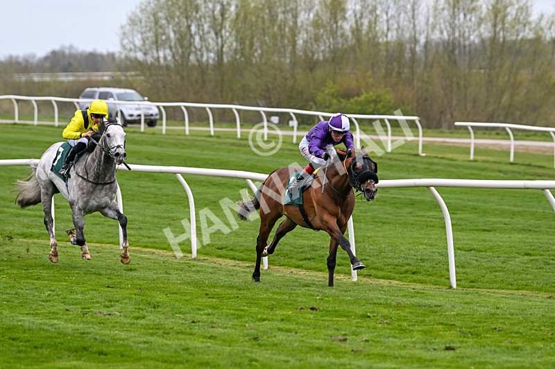 090425-Race 4-Monsieur Fudge-9921 - Race 4