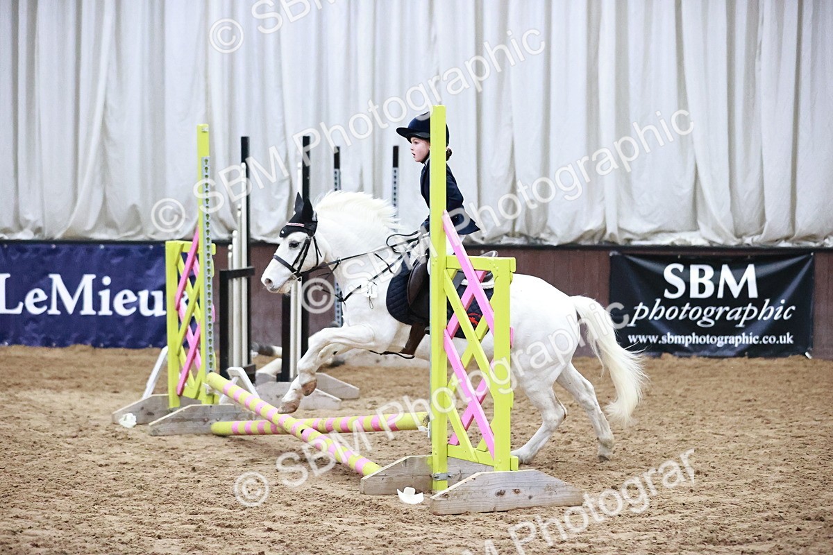 SBM_000090 - Class 1 - Cross Pole Jumping 30cm 40cm