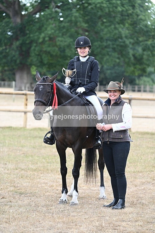 WJ7_1479 - Class 8 Ridden Veterans