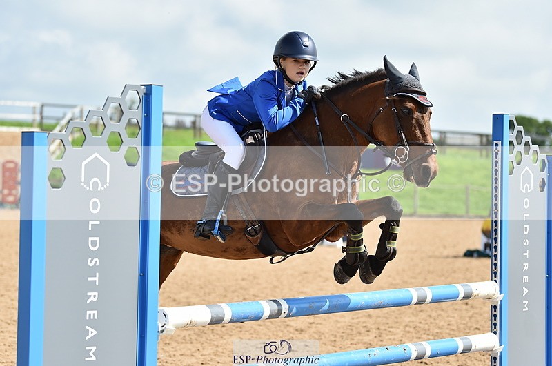 230902A-125014-01234 - Cls 3A Pony Medium 80cm