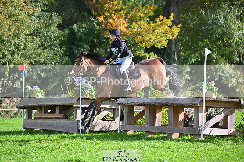 241025-123103-08243 - 102-Holly.Morris-ROYALE.LOUIS