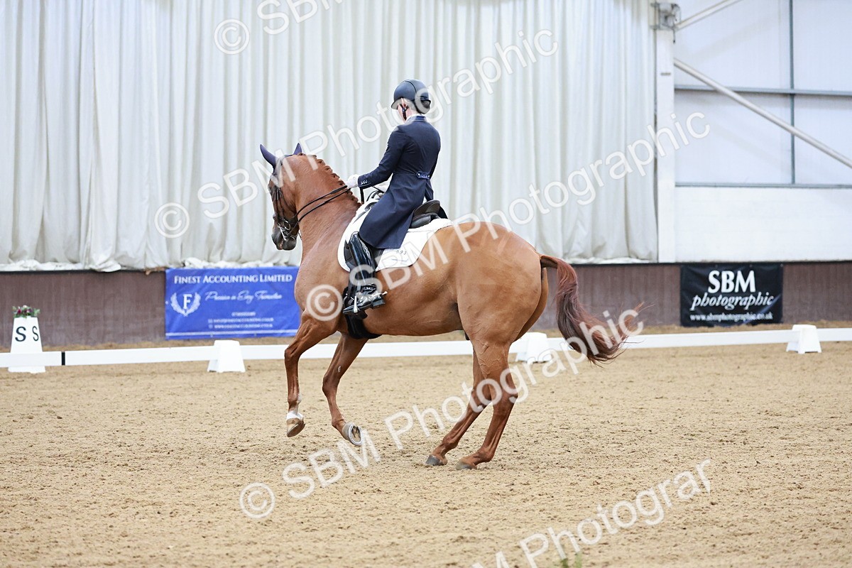 SBM_016370 - Class 5 - FEI INT II - 17.24-18.20