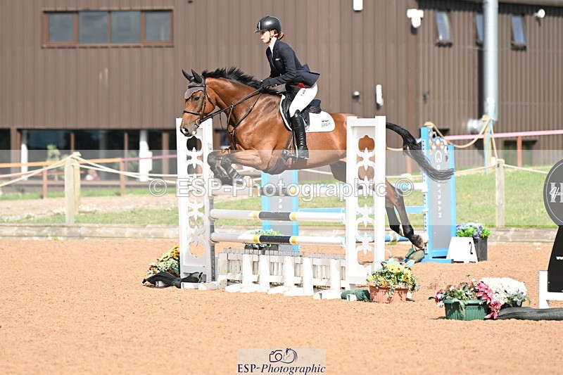 240912A-112431-00560 - Cls 2 Snr Newcomers