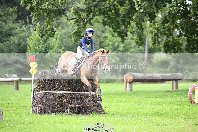 240804-175004-19075 - 754-Isla_Kitson-VIOLETTA_B