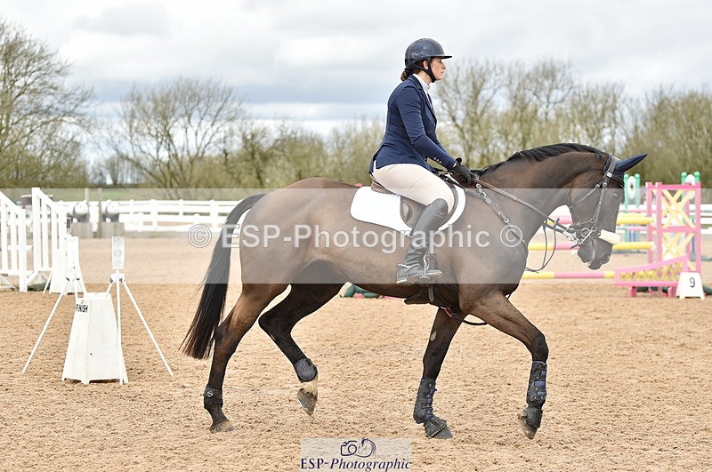 240403A-135610-00671 - Cls 4 Newcomers and 1.10m Open