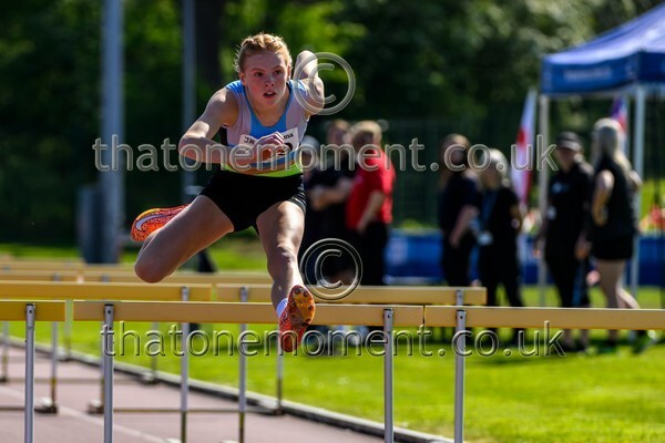 West25Sat-926516 - Track Female Set One