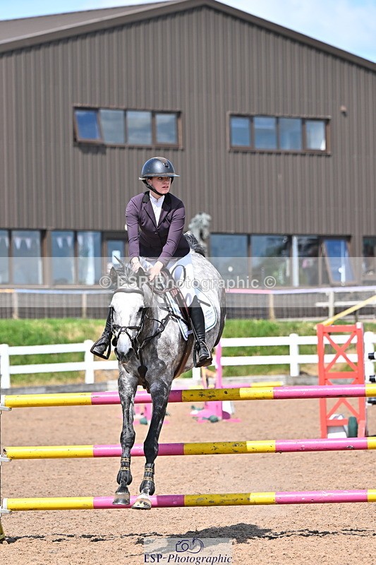 240619A-154424-00948 - Cls 5 Snr Foxhunter and 1.20m Open