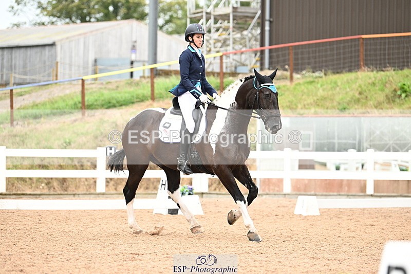 240815A-120358-00907 - 275-Alys.Matravers-Tiger.Mazariti