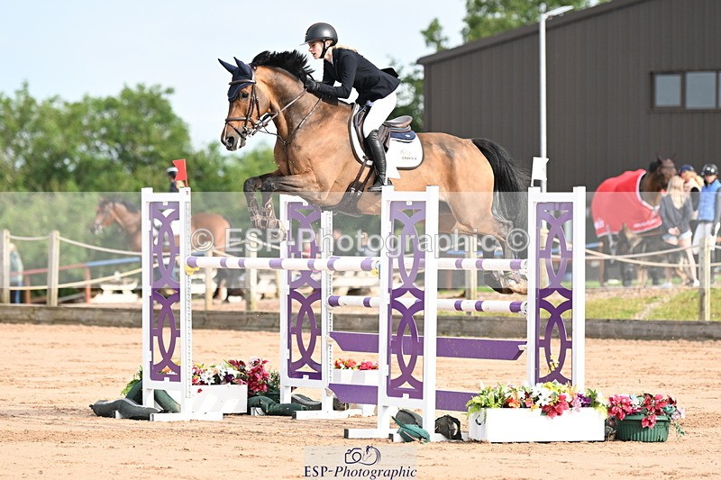 240721A-084215-16628 - Cls 20, 1 Star Gold Tour 1.35m