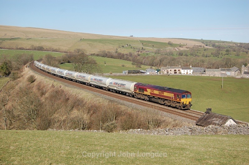 12.4.10 - 66099 6M00 Mossend - Clitheroe, Smardale - Smardale