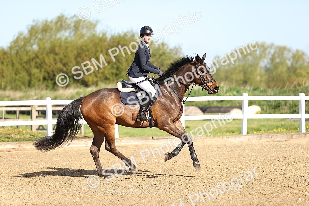 SBM_002906 - Class 14 - Clear Round