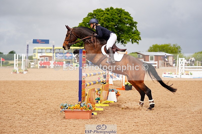 240526A-115208-07911 - Cls 26 Chard Equ 1.05m and 1.10m Grand Prix