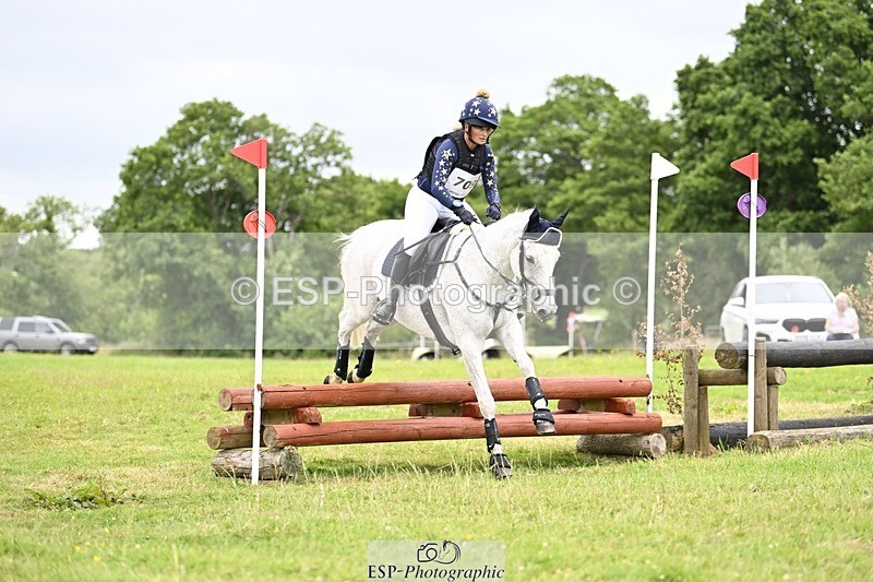 240630-153705-02729 - 709-Anna_Hoskins-Stardust