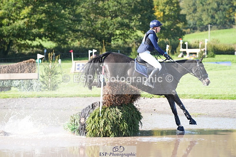 251024A-125417-10864 - B-144-Annabel.Carthy