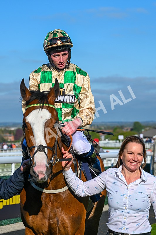 230426-Race 8-Barbury Boy-6023 - Race 8