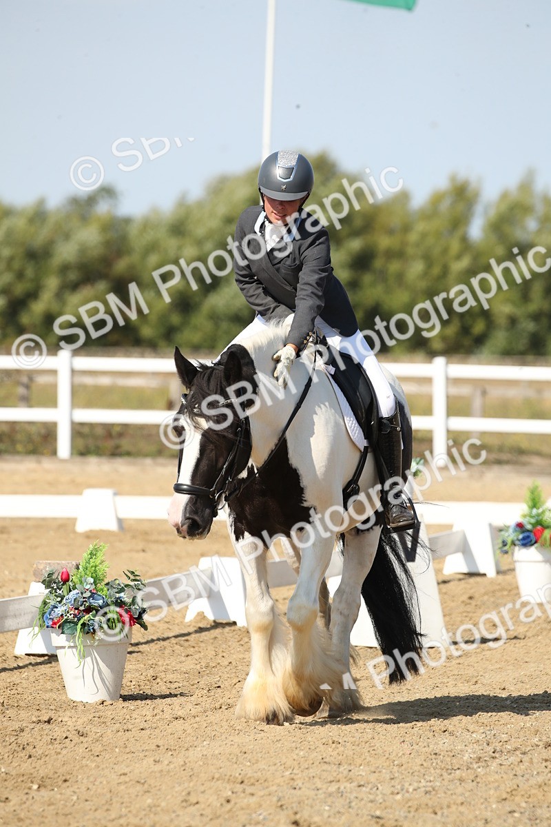 SBM_004187 - Class 11 - Novice 5 - 10.24-11.20