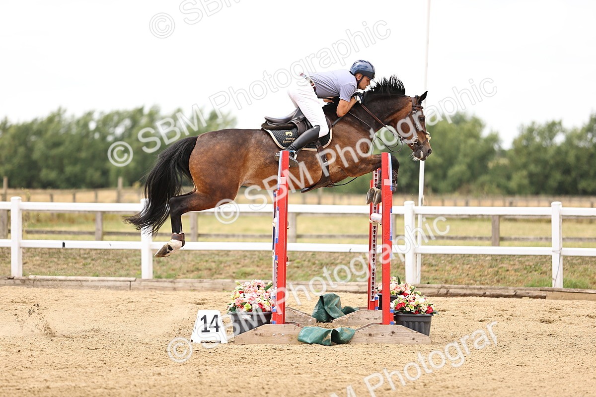 SBM_010695 - Class 9 - Senior Foxhunter - 1.20m Open