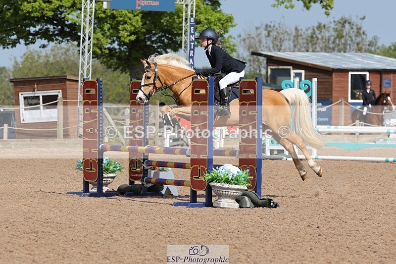 250503-101402-00318 - Cls 3 Pony British Novice and 80cm Open
