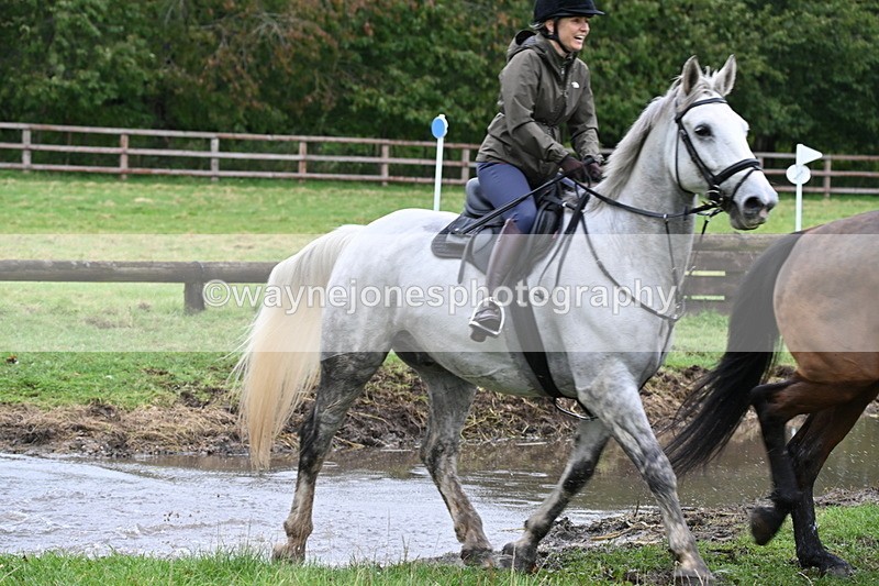 WJ6_6560 - Time at Photographer 12:41 to 13:05