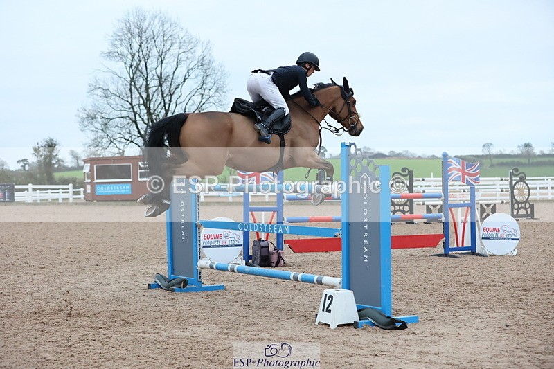 241101A-161727-03282 - FRI Cls 8 National 1.30m