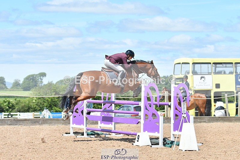 240609A-122909-05189 - Cls 18 Snr Newcomers and 1.10m Open