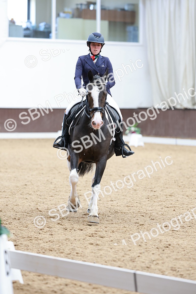 SBM_009820 - Class 6b - Novice 6 - 12.40-13.43